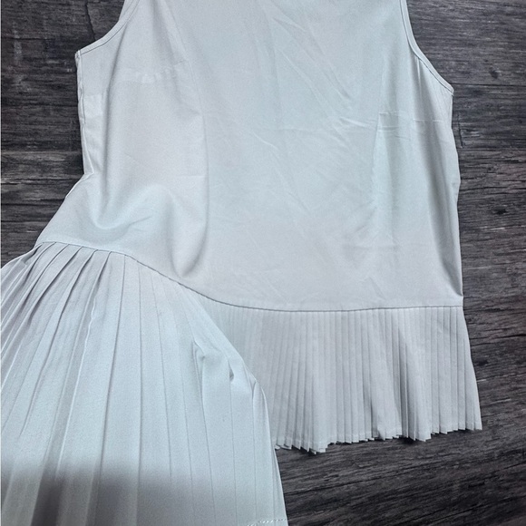 SPANX White Sleeveless Tank Top with Pleated Hem and Crew Neck - Picture 5 of 6